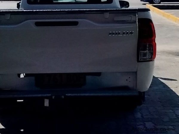 Toyota Hilux 2.0 VVTi in Botswana