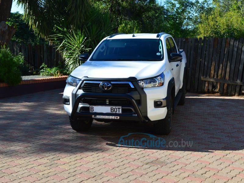 Toyota Hilux 2.4 Raider GD6 in Botswana