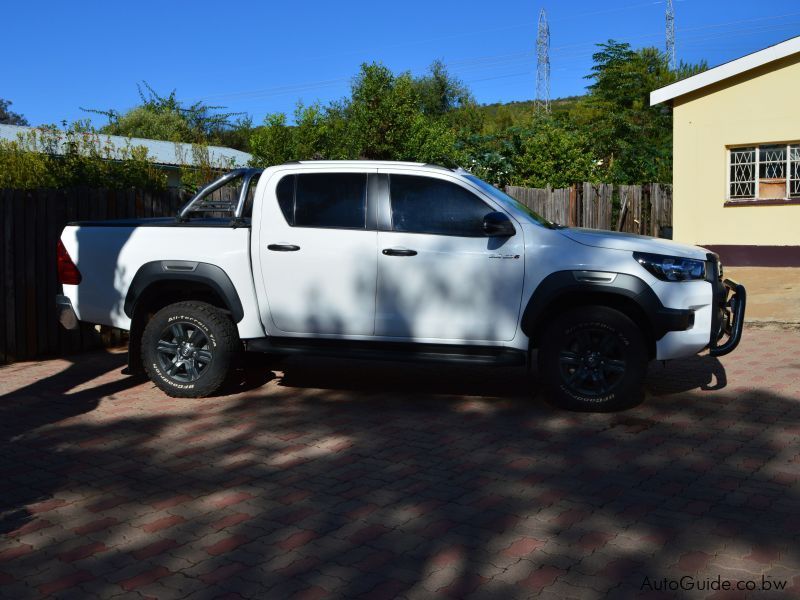 Toyota Hilux 2.4 Raider GD6 in Botswana