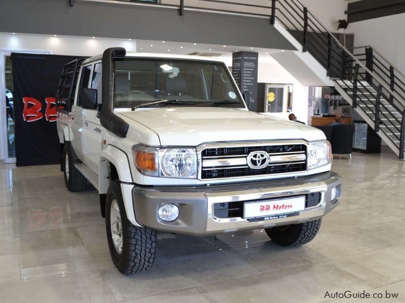 Toyota Land Cruiser V6 in Botswana