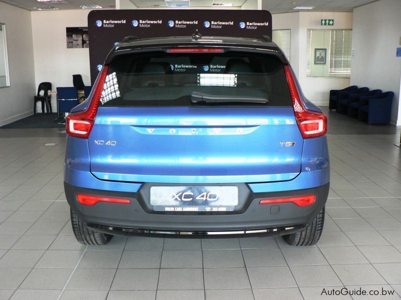 Volvo XC40 T5 R-Design in Botswana