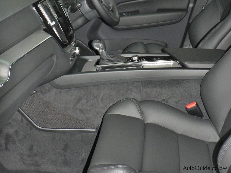 Volvo XC60 D5 Inscription in Botswana