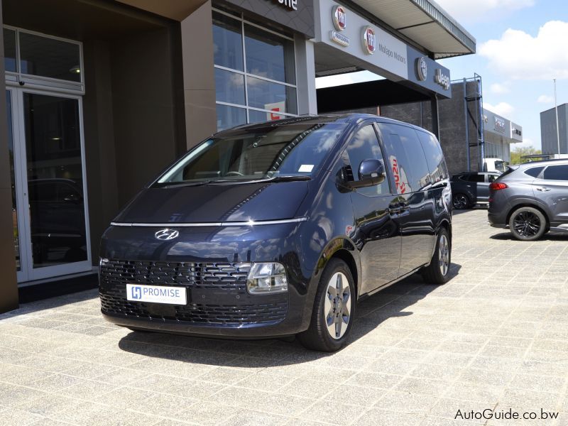 Hyundai Staria Elite 9 Seater in Botswana