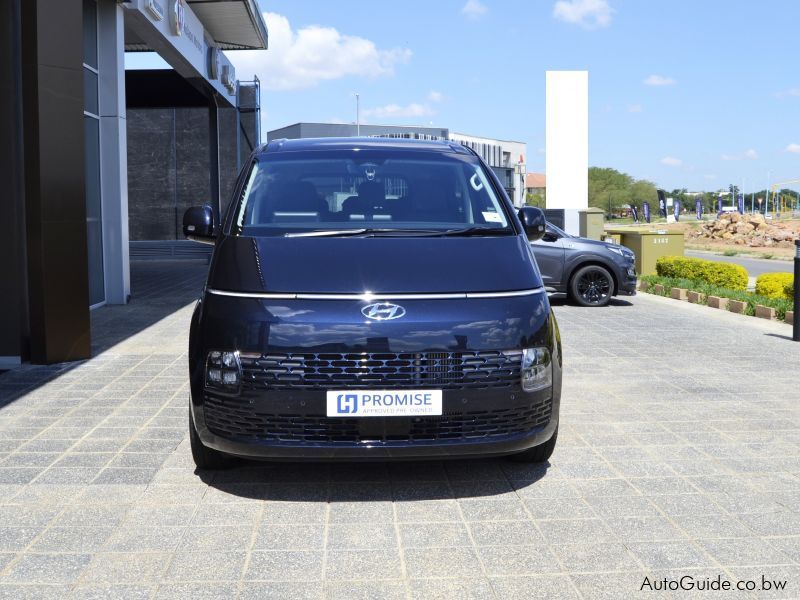 Hyundai Staria Elite 9 Seater in Botswana