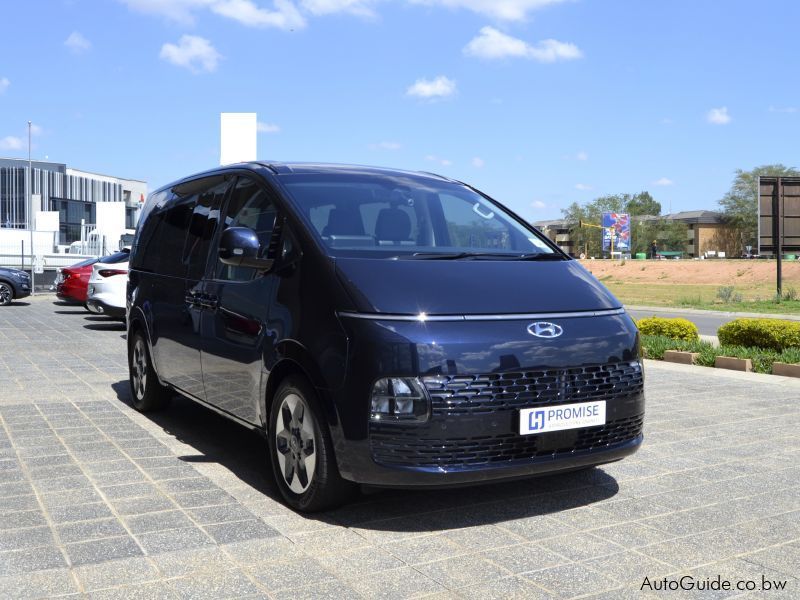 Hyundai Staria Elite 9 Seater in Botswana