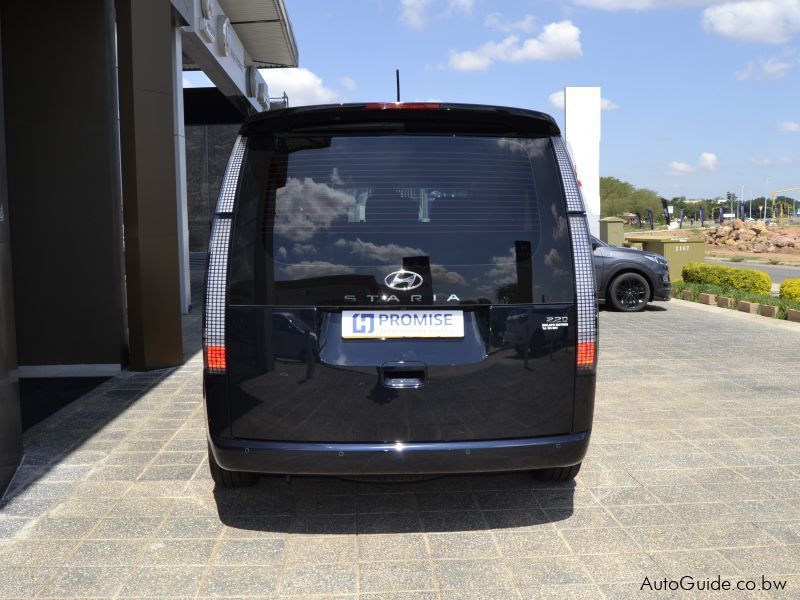 Hyundai Staria Elite 9 Seater in Botswana