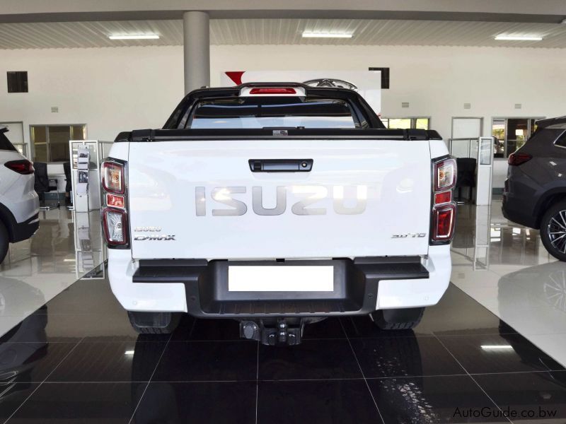 Isuzu D-Max V-Cross 3.0 TD in Botswana