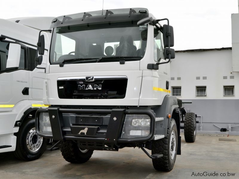 MAN TGM 18.240 (4x4) in Botswana