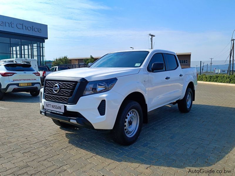 Nissan Navara XE D/Cab in Botswana