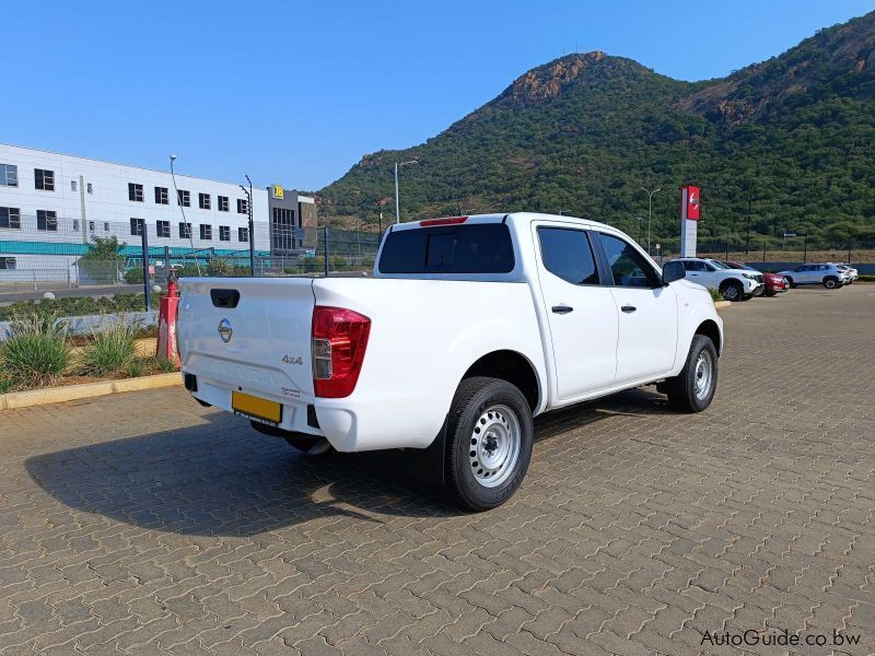 Nissan Navara XE D/Cab in Botswana