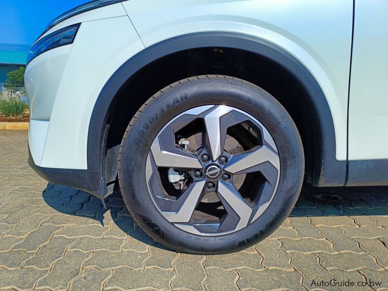 Nissan Quashqai TURBO ACENTA CVT in Botswana