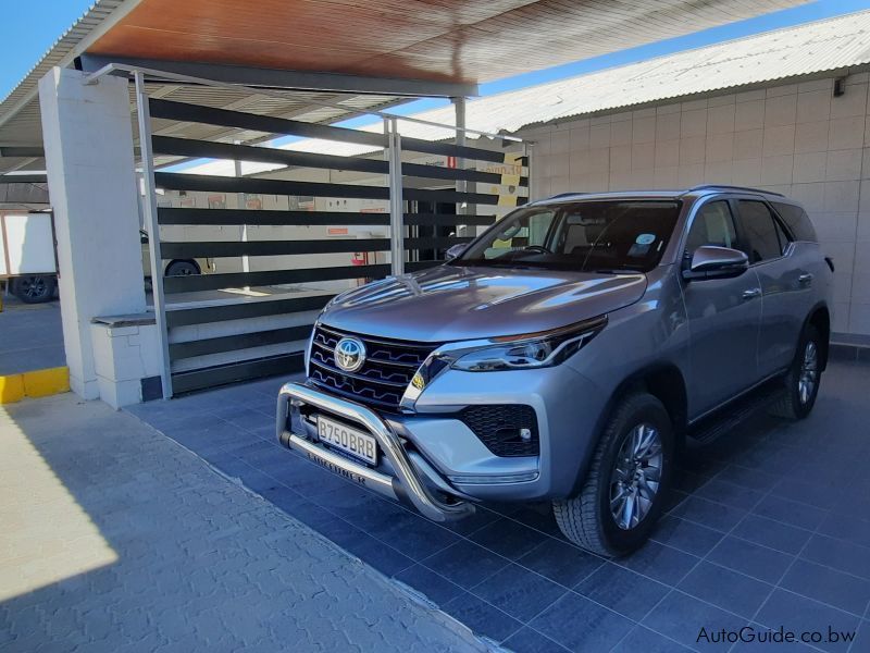 Toyota Fortuner 2.8 VX AT  in Botswana