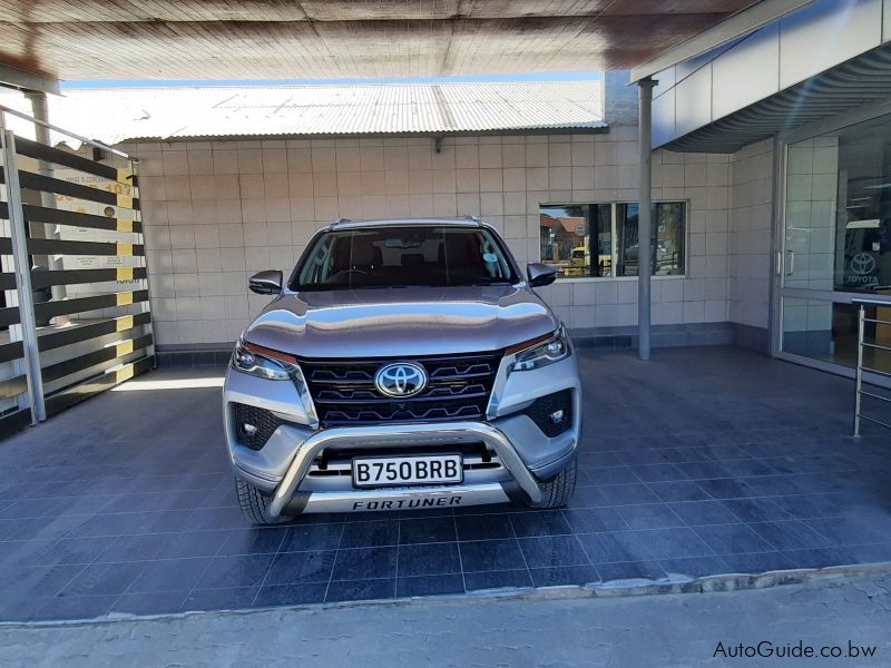 Toyota Fortuner 2.8 VX AT  in Botswana