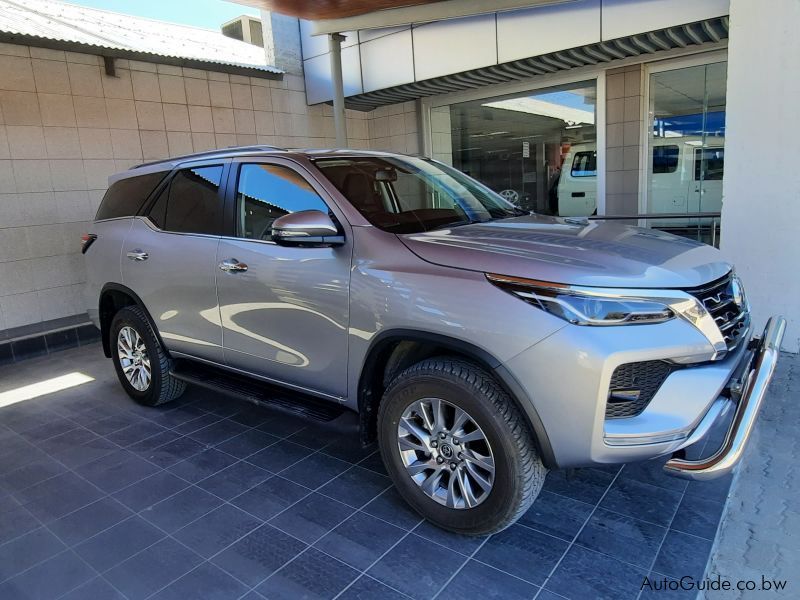 Toyota Fortuner 2.8 VX AT  in Botswana