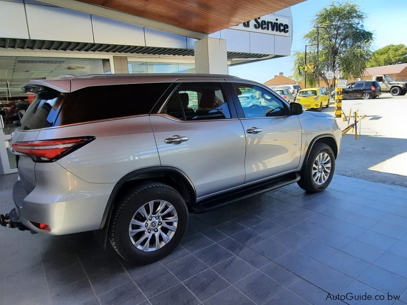 Toyota Fortuner 2.8 VX AT  in Botswana