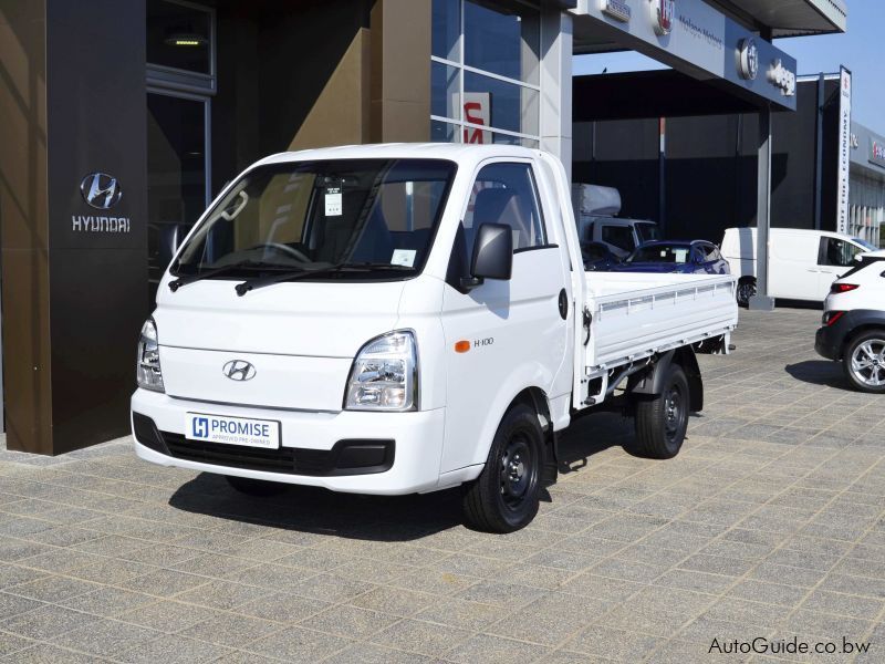 Hyundai H100 Bakkie Drop Side in Botswana