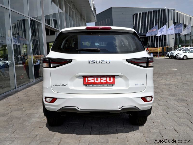 Isuzu MU-X  3.0 TD in Botswana