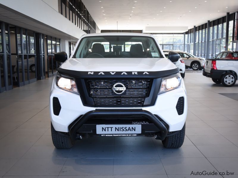 Nissan Navara DDTi SE in Botswana