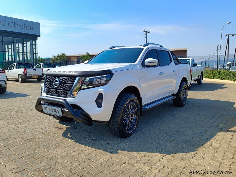 Nissan Navara LE PLUS in Botswana