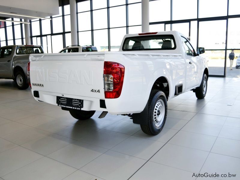 Nissan Navara XE- Manual - 4x4 in Botswana