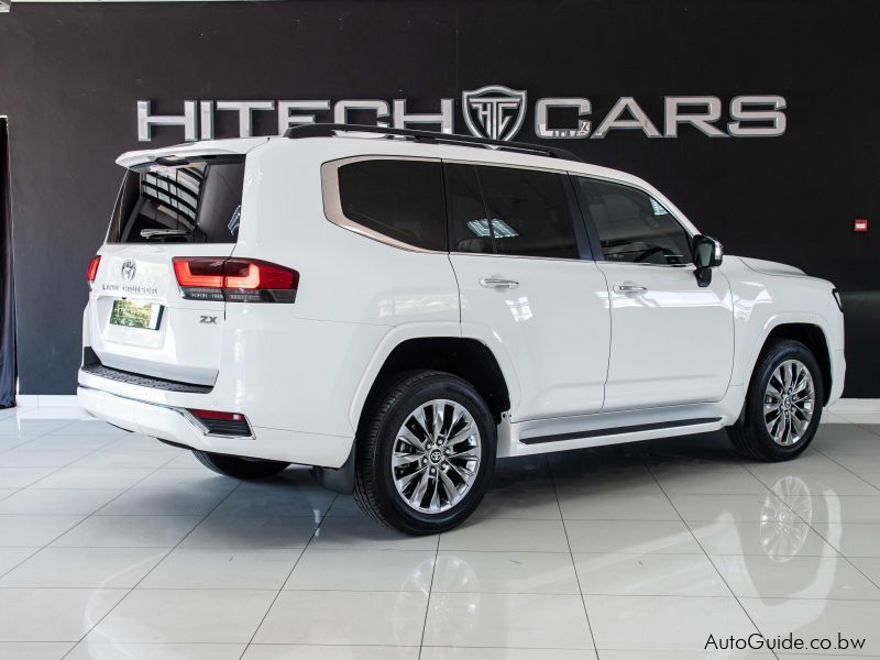 Used Toyota Land Cruiser 300 Series ZX | 2023 Land Cruiser