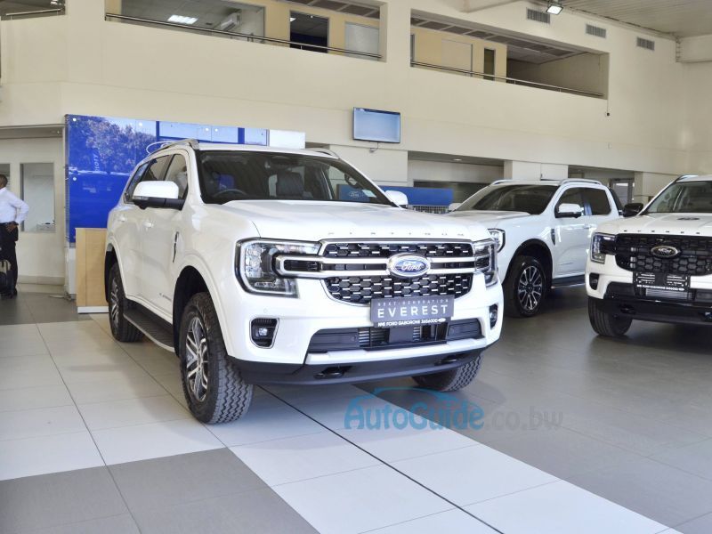 Ford Everest Platinum in Botswana
