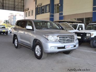 Pre-owned Toyota Land Cruiser 200 Series VX V8 for sale in 