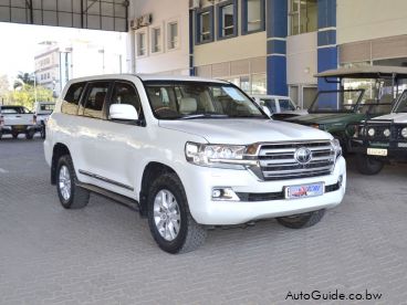 Pre-owned Toyota Land Cruiser 200 Series VX V8 for sale in 