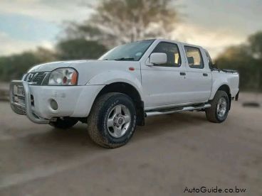 Pre-owned Nissan NP300 2.4l  for sale in 