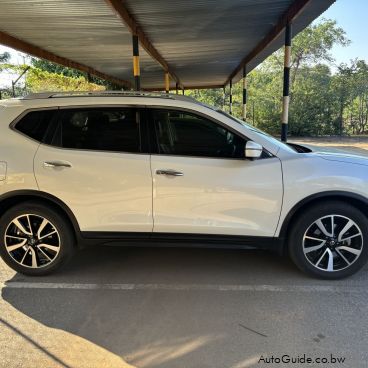 Pre-owned Nissan X-TRAIL for sale in 