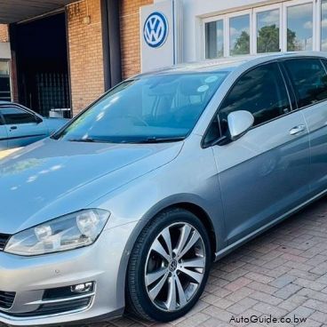 Pre-owned Volkswagen Golf 7 TSI Highline for sale in 