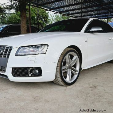 Pre-owned Audi S5 4.2 V8 for sale in 