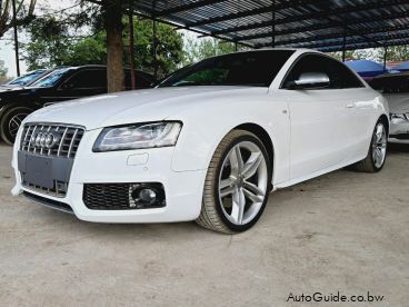 Pre-owned Audi S5 4.2 V8 for sale in 