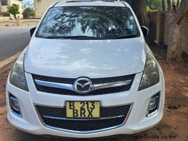 Mazda 8 a la venta en 