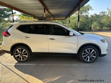 Nissan X-TRAIL a la venta en