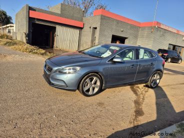 Volvo V40 T4 a la venta en