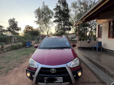 Toyota Etios Cross a la venta en