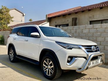Toyota Fortuner 2.8 gd6 a la venta en