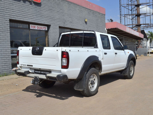 Nissan NP300 Hardbody in Botswana