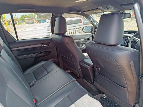 Toyota Hilux Legend RS 2.8GD-6 A/T in Botswana