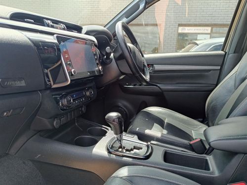Toyota Hilux Legend RS 2.8GD-6 A/T in Botswana
