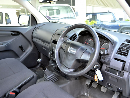 Isuzu D-Max Baseline in Botswana