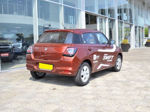 Suzuki Swift GL in Botswana