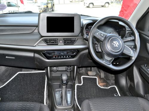 Suzuki Swift GL in Botswana