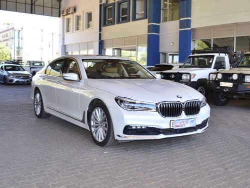 BMW 750i in Botswana