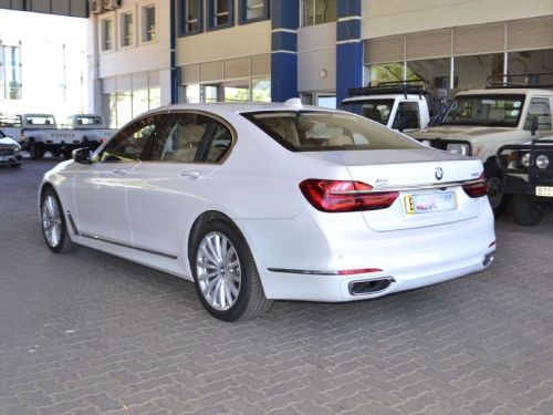 BMW 750i in Botswana