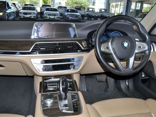 BMW 750i in Botswana