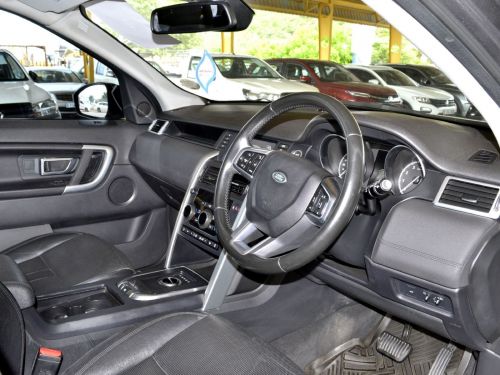 Land Rover Discovery Sport in Botswana