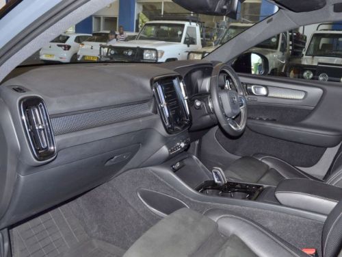 Volvo XC40 D4 in Botswana