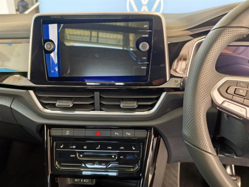 Volkswagen T-Roc 2.0TSI 4Motion R-Line in Botswana